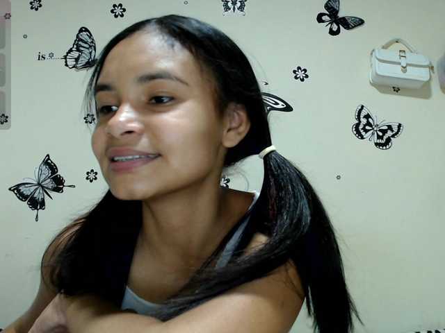 liz7skinny live cam on BongaCams