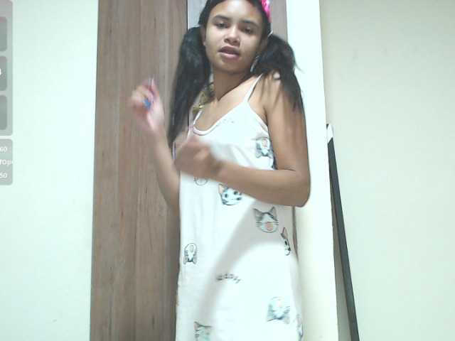 liz7skinny live cam on BongaCams