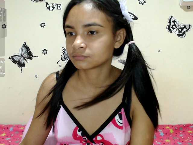 liz7skinny live webcam show