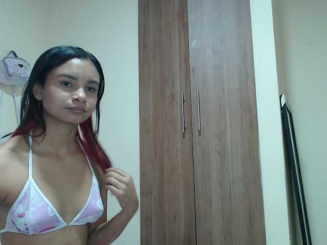 liz7skinny live cam on BongaCams