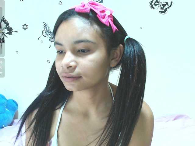 liz7skinny live cam on BongaCams