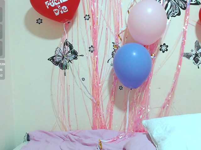 liz7skinny live cam on BongaCams