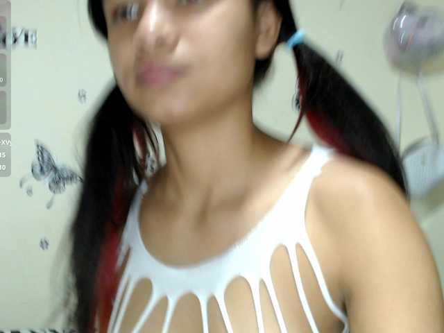 liz7skinny live cam on BongaCams