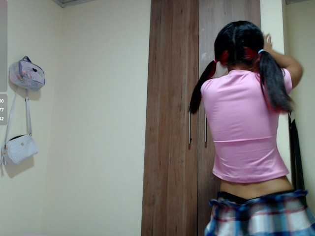 liz7skinny live cam on BongaCams
