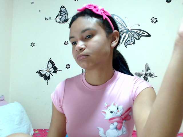 liz7skinny live cam on BongaCams