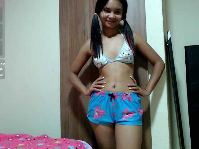 liz7skinny live cam on BongaCams
