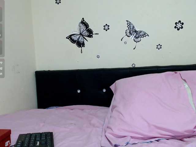liz7skinny live cam on BongaCams