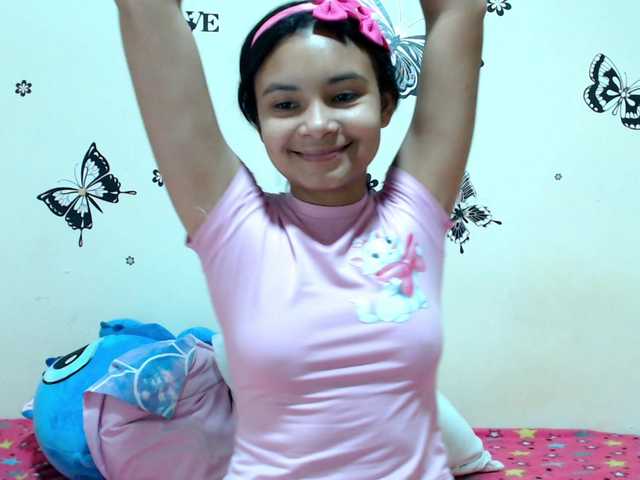 liz7skinny live cam on BongaCams