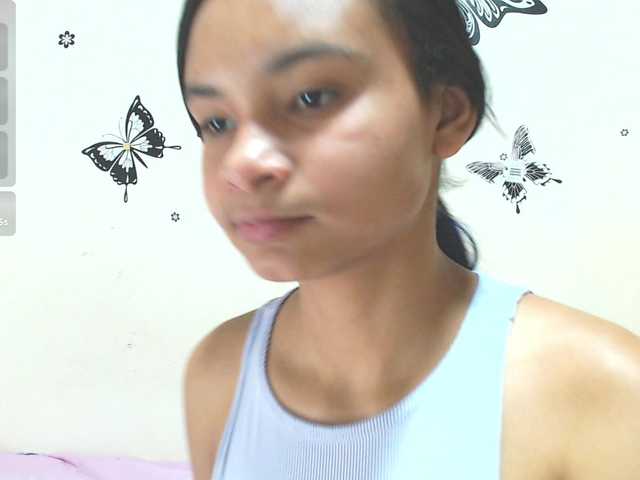 liz7skinny live cam on BongaCams