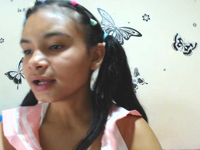 liz7skinny live cam on BongaCams