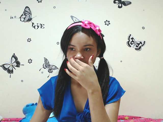 liz7skinny live cam on BongaCams