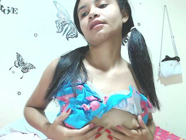 liz7skinny live cam on BongaCams