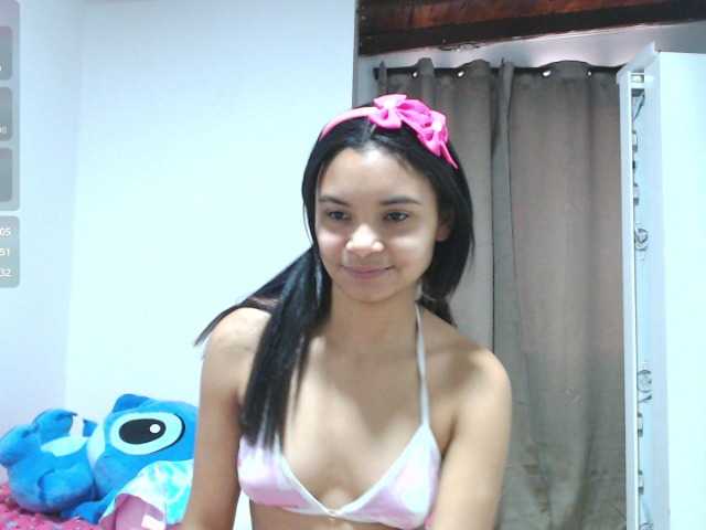 liz7skinny live cam on BongaCams