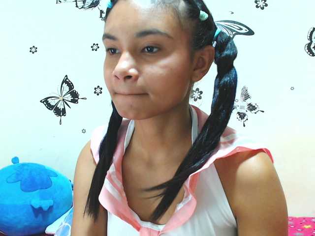 liz7skinny live cam on BongaCams