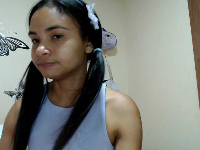 liz7skinny live webcam show