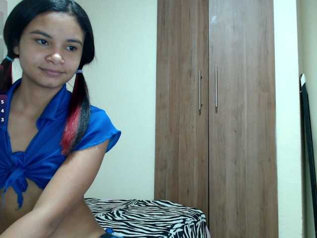 liz7skinny live cam on BongaCams