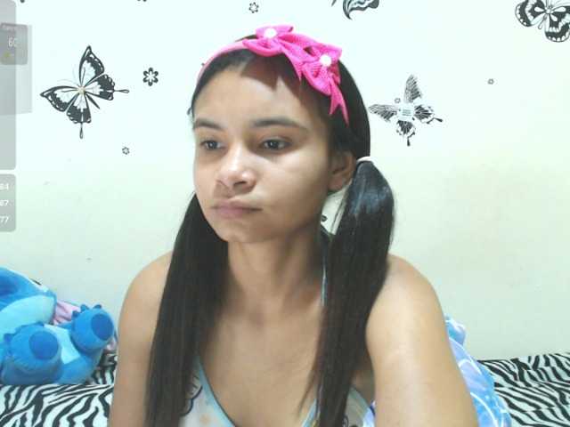 liz7skinny live cam on BongaCams