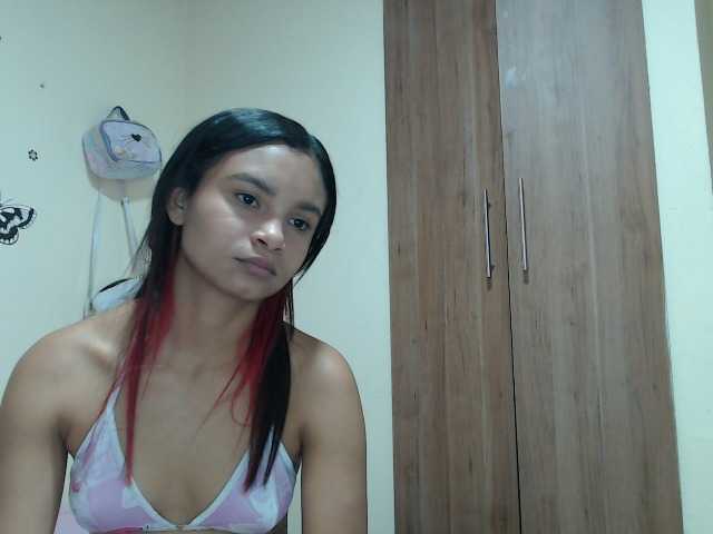 liz7skinny live cam on BongaCams