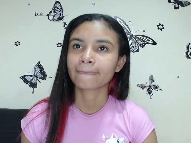 liz7skinny live cam on BongaCams