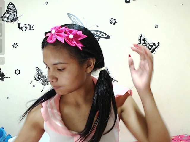 liz7skinny live cam on BongaCams