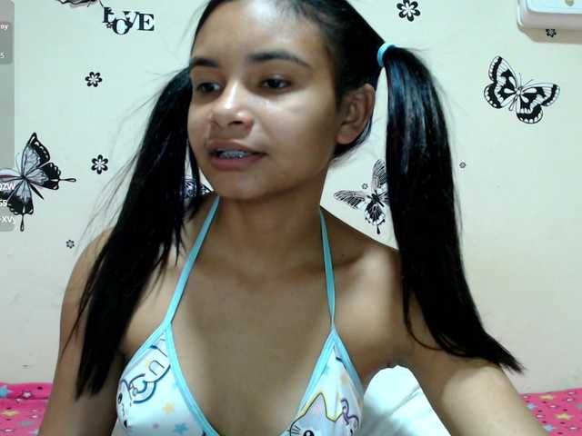 liz7skinny live webcam show