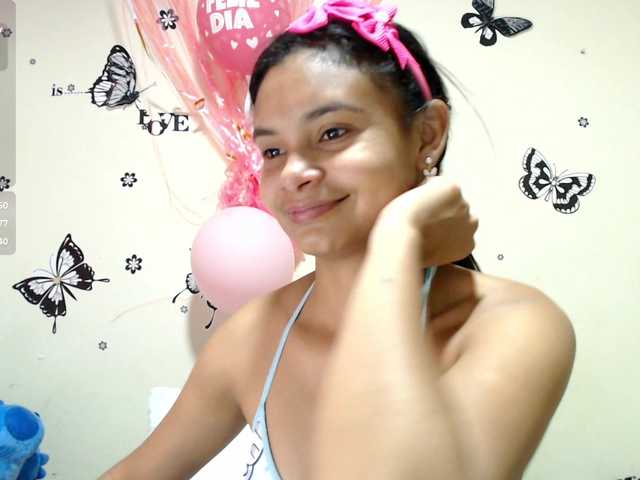 liz7skinny live cam on BongaCams