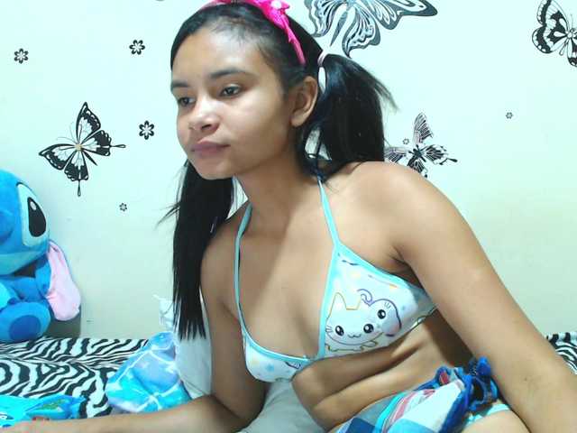 liz7skinny live cam on BongaCams