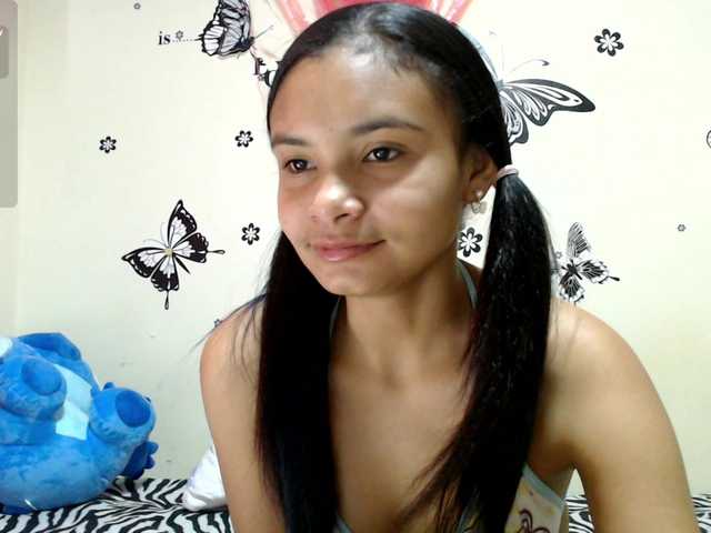 liz7skinny live cam on BongaCams
