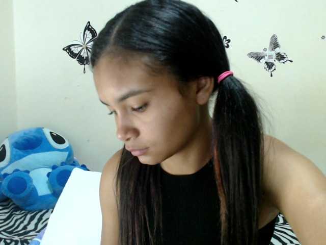 liz7skinny live cam on BongaCams