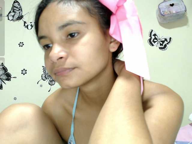 liz7skinny live cam on BongaCams
