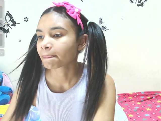 liz7skinny live cam on BongaCams