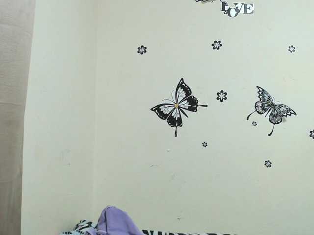 liz7skinny live cam on BongaCams