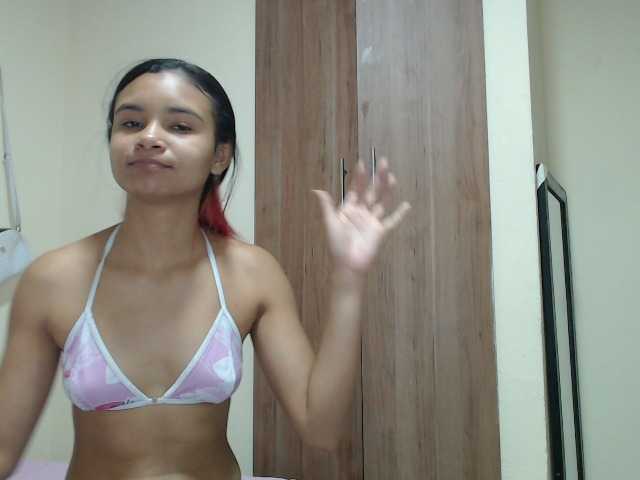 liz7skinny live cam on BongaCams