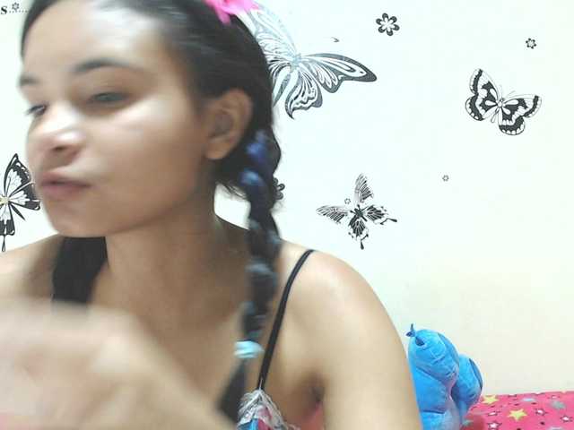 liz7skinny live cam on BongaCams