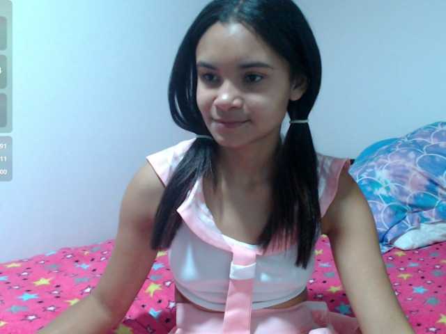 liz7skinny live cam on BongaCams