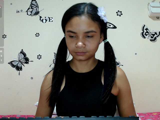 liz7skinny live cam on BongaCams