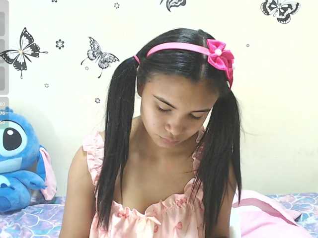 liz7skinny live cam on BongaCams