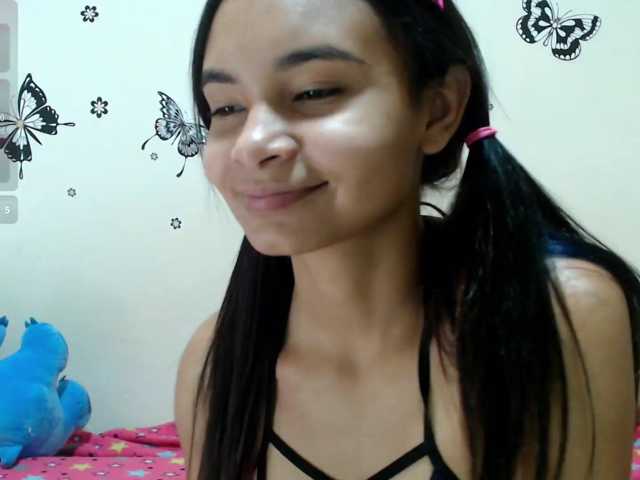 liz7skinny live cam on BongaCams