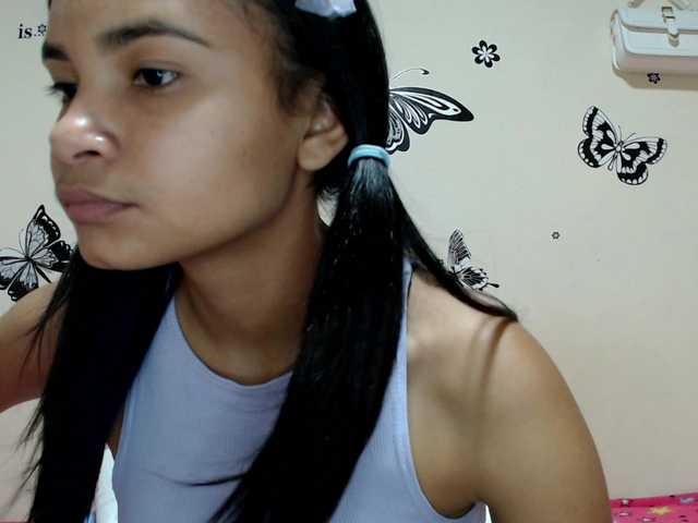 liz7skinny live webcam show