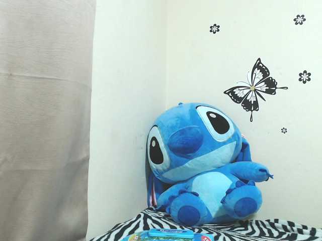 liz7skinny live cam on BongaCams