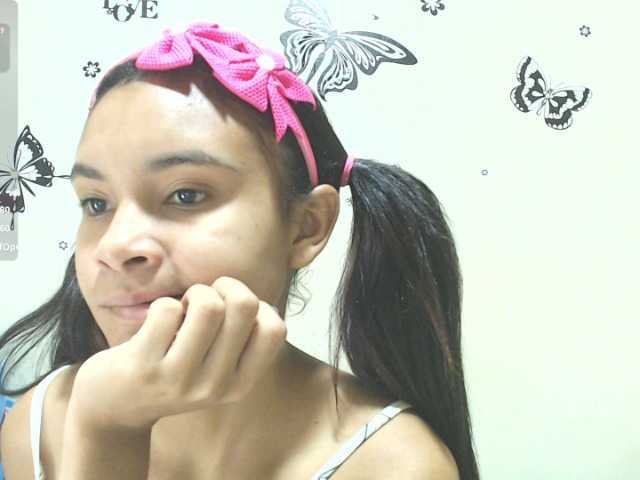 liz7skinny live cam on BongaCams