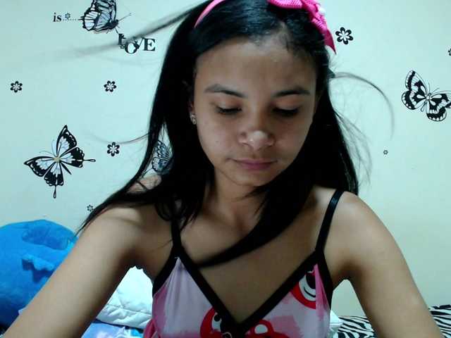 liz7skinny live cam on BongaCams