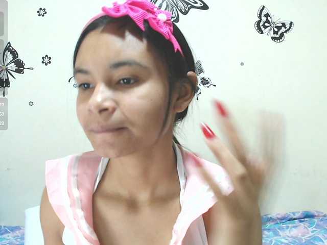 liz7skinny live cam preview