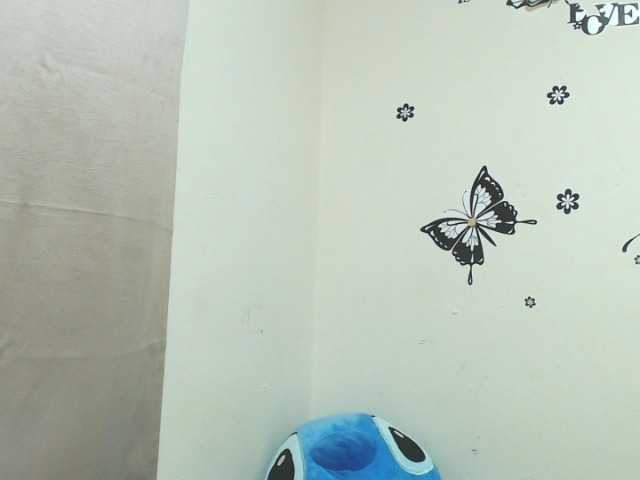 liz7skinny live cam on BongaCams