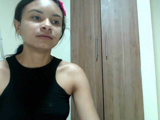 liz7skinny live cam on BongaCams