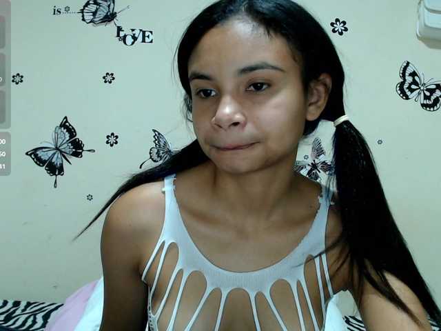 liz7skinny live cam on BongaCams