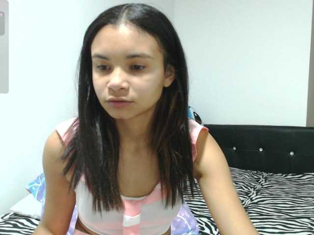 liz7skinny live cam on BongaCams