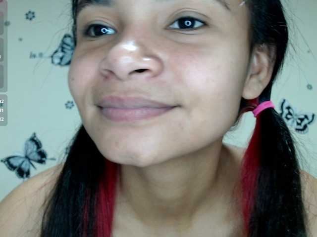 liz7skinny live cam on BongaCams