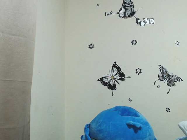 liz7skinny live cam on BongaCams