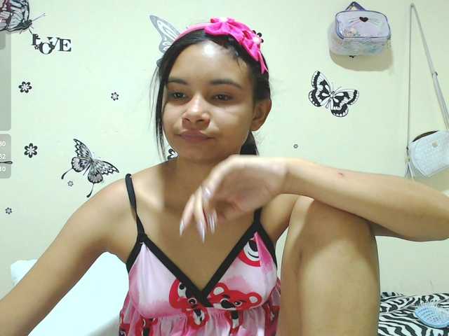 liz7skinny live cam on BongaCams